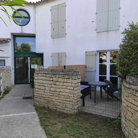Studio Avec Terrasse Et Parking 200M Plage Et Commerces La Couarde-sur-Mer Exterior photo